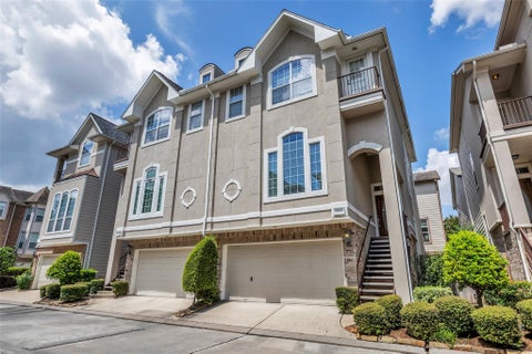 Photo of 2123 Stacy Knoll, Houston, TX 77008 (MLS # 66800772)