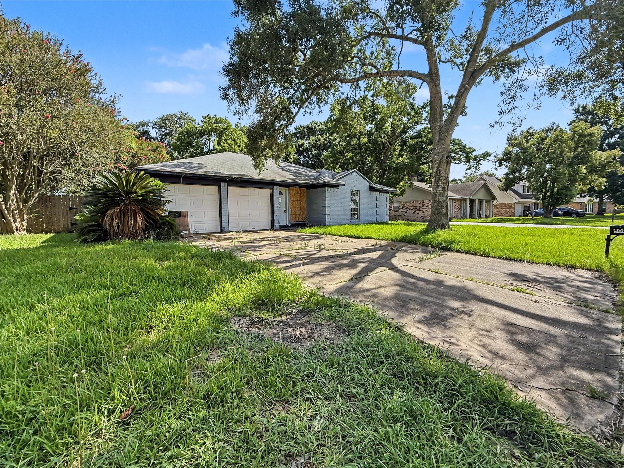 5003 Live Oak Drive