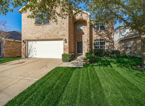 Homes For Sale - 3833 Cedar Falls Drive<br/> Tarrant County, Fort Worth, TX 76244
