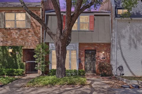 Photo of 8614 Oakford Drive, Houston, TX 77024 (MLS # 11562365)