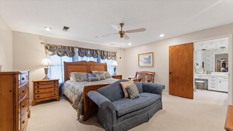 Tiny photo for 120 Hickory Street, Huntsville, TX 77320 (MLS # 33543119)