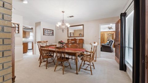 Tiny photo for 120 Hickory Street, Huntsville, TX 77320 (MLS # 33543119)