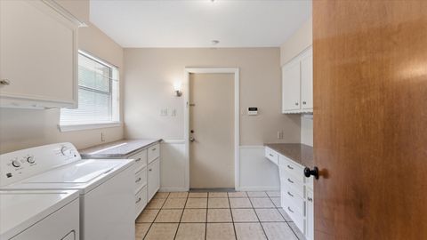 Tiny photo for 120 Hickory Street, Huntsville, TX 77320 (MLS # 33543119)