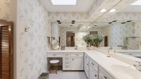 Tiny photo for 120 Hickory Street, Huntsville, TX 77320 (MLS # 33543119)
