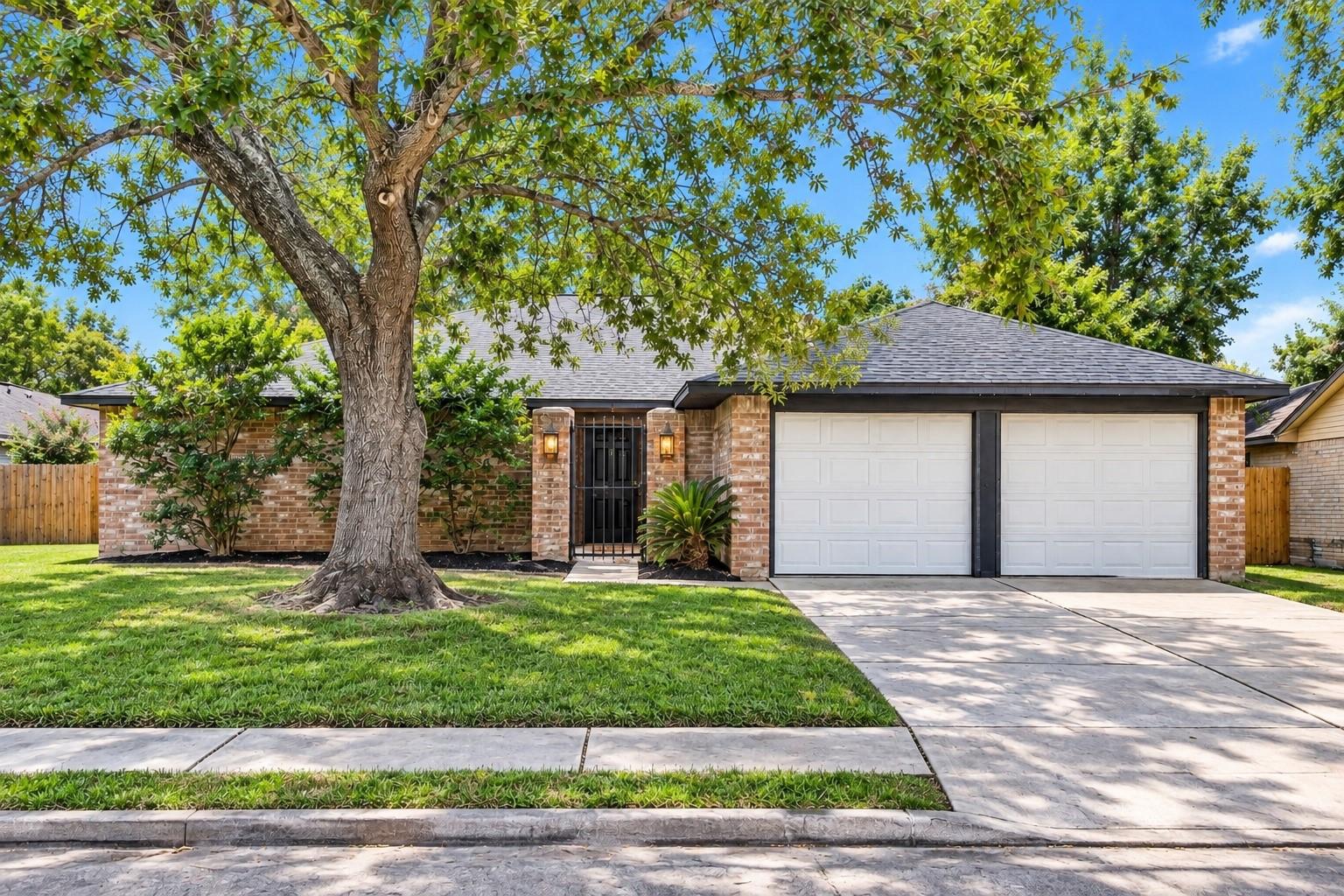 17506 Golf Club Dr