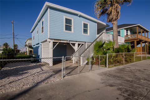 Photo of 4123 Liberty Drive, Galveston, TX 77554 (MLS # 16644987)