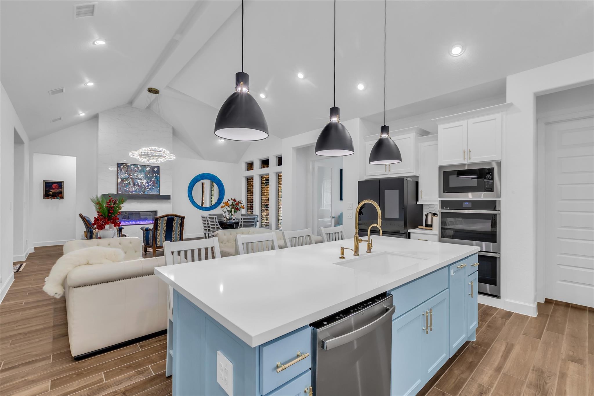 633 North Rivus Overlook Drive