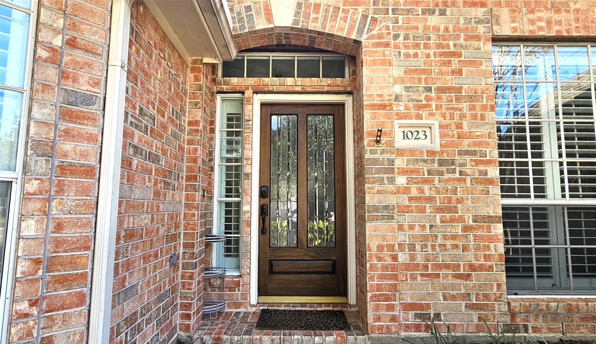 1023 Compass Cove Circle