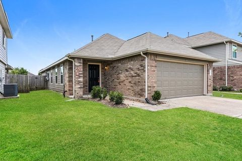 Photo of 13122 City Green Trail, Houston, TX 77044 (MLS # 26792239)