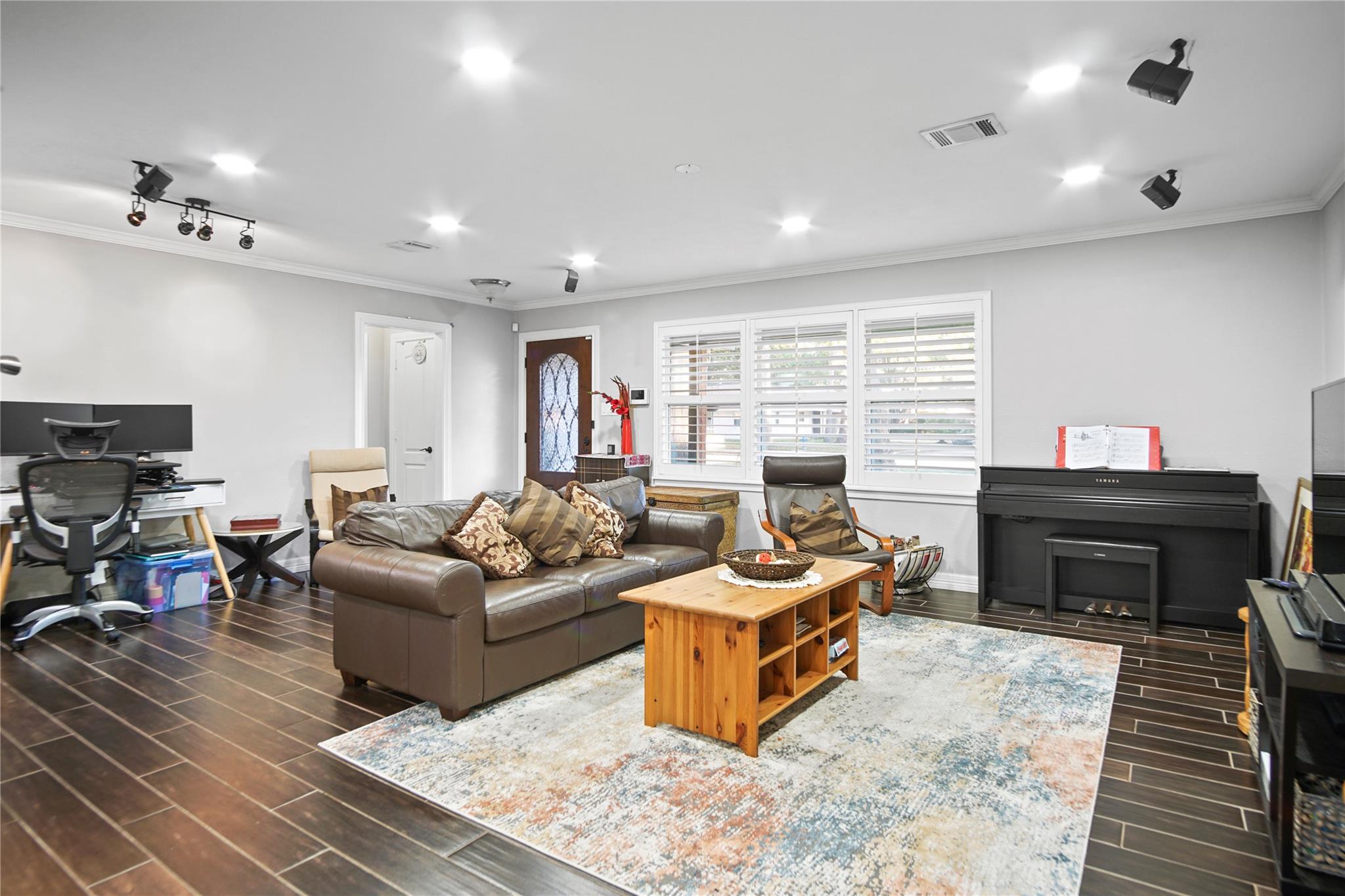 9928 Westview Drive