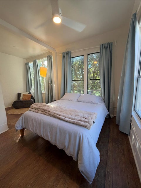 Photo of 402 Hyde Park Boulevard #4, Houston, TX 77006 (MLS # 10190876)