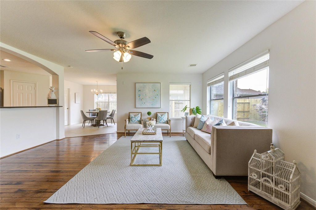 Photo of 2307 Short Springs Court, Pearland, TX 77584 (MLS # 32059109)