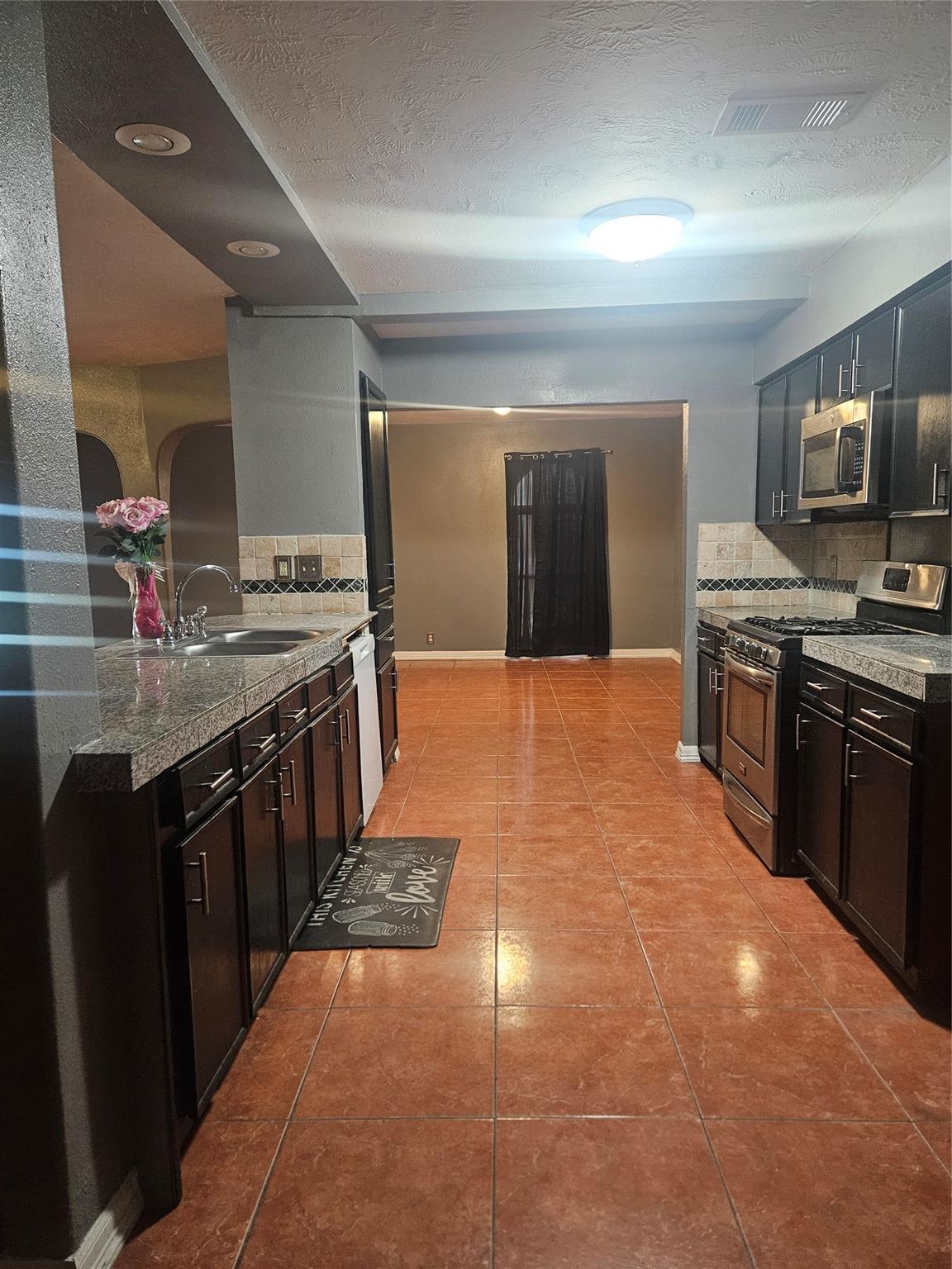 2012 Sunset Court N