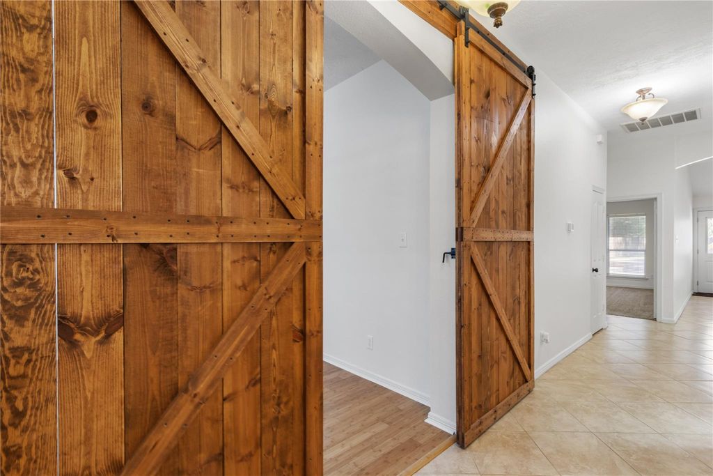 Photo of 914 Parthenon Place, New Caney, TX 77357 (MLS # 57346854)