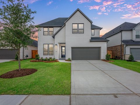 Photo of 7082 North Lake Clopton Drive, Montgomery, TX 77316 (MLS # 37719209)