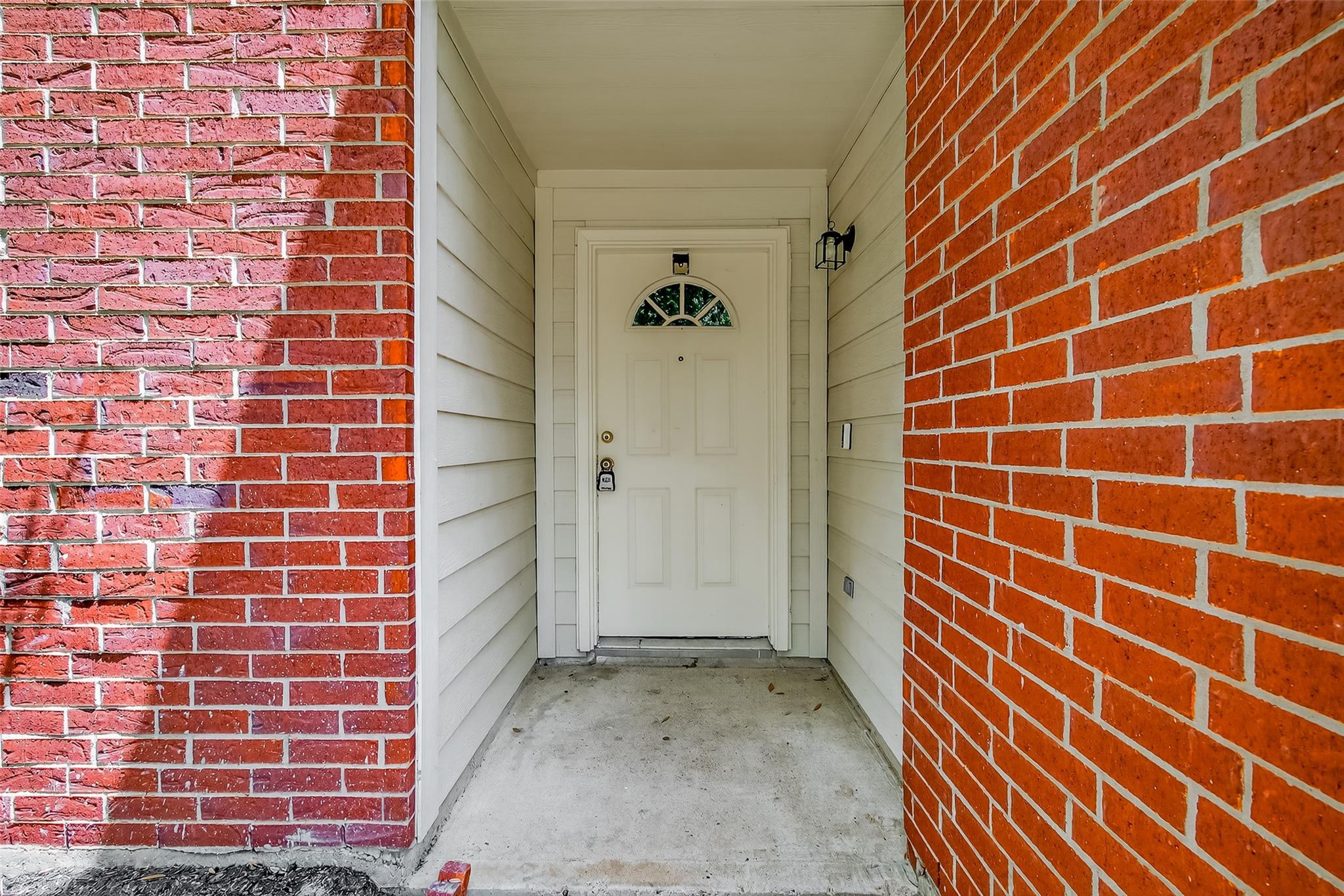 19334 Little Pine Lane