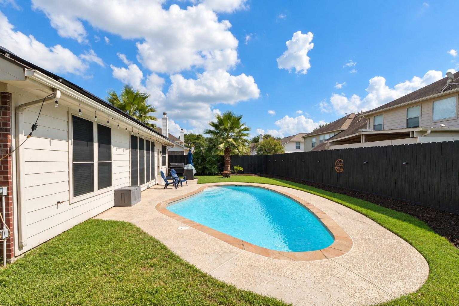 4107 E Baden Oaks Drive