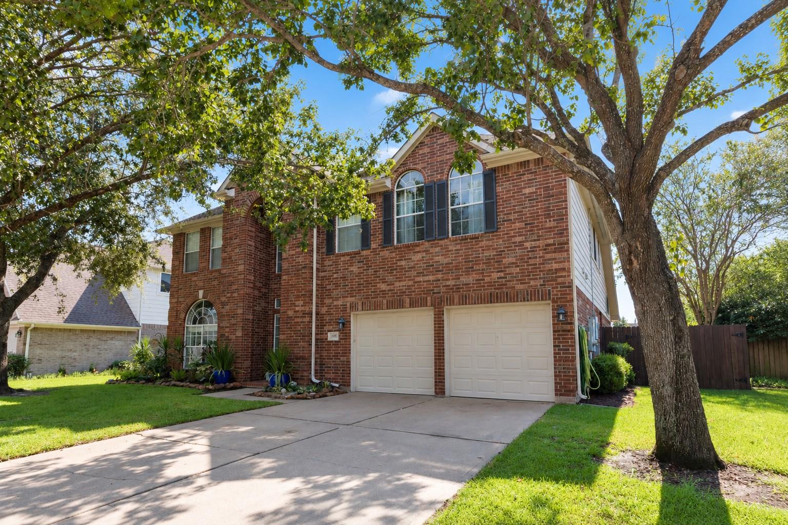 4107 E Baden Oaks Drive