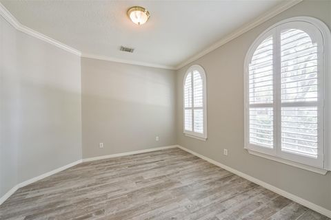 Tiny photo for 3223 Pleasant Cove Court, Houston, TX 77059 (MLS # 10051224)
