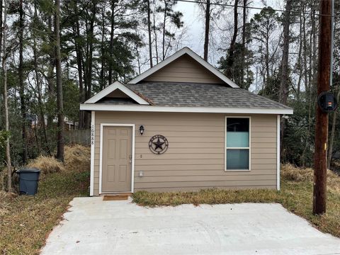 Photo of 16888 W Ivanhoe, Montgomery, TX 77316 (MLS # 31944598)