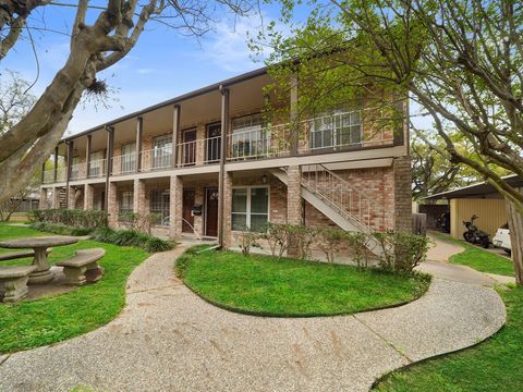 Photo of 815 Wax Myrtle Lane #A, Houston, TX 77079 (MLS # 78155156)