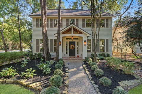 Photo of 5 Otter Pond Place, The Woodlands, TX 77381 (MLS # 21169204)