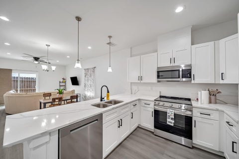 Photo of 4011 King Street, Houston, TX 77026 (MLS # 71535174)