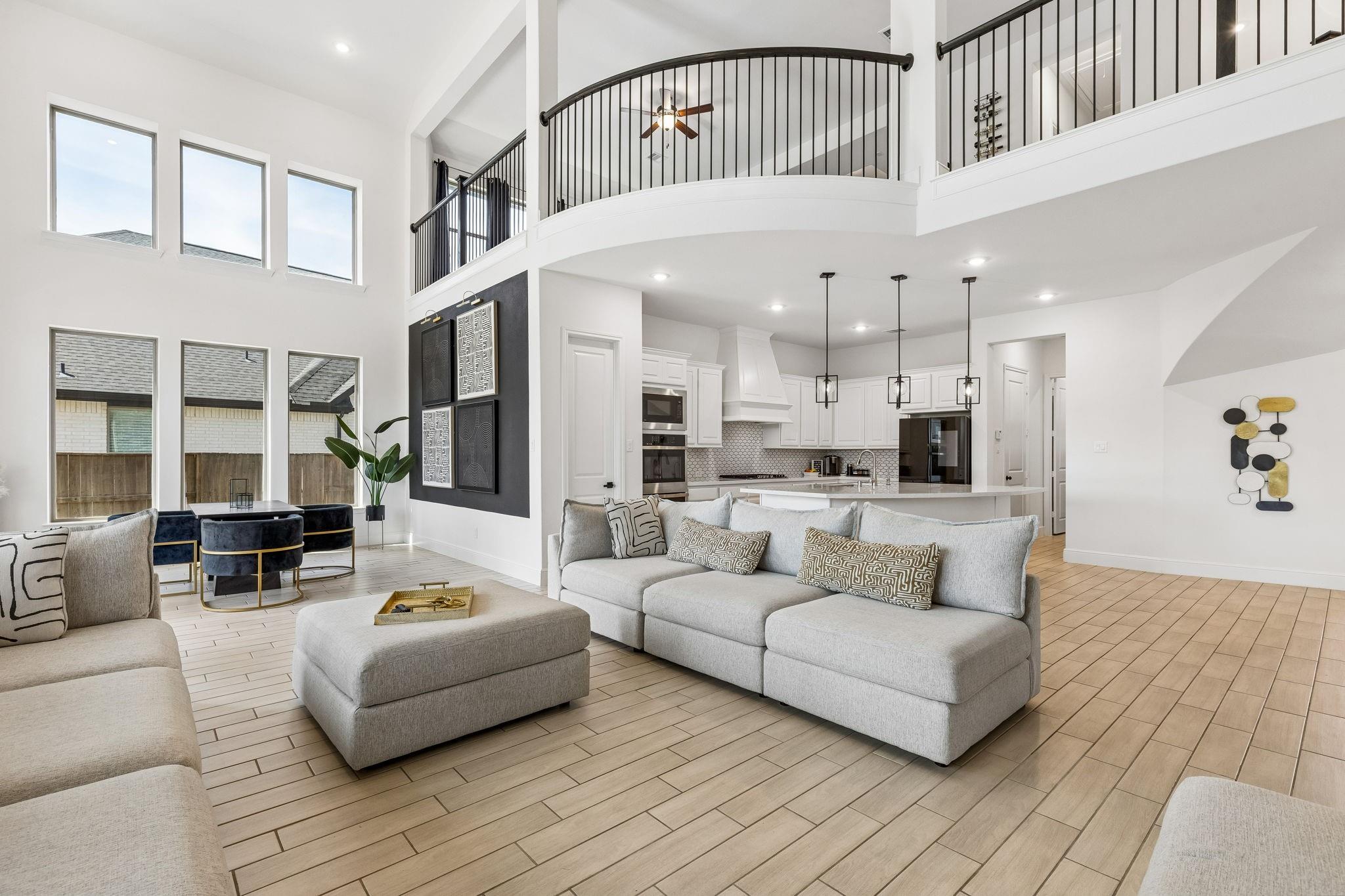 6903 Shoreline View Drive