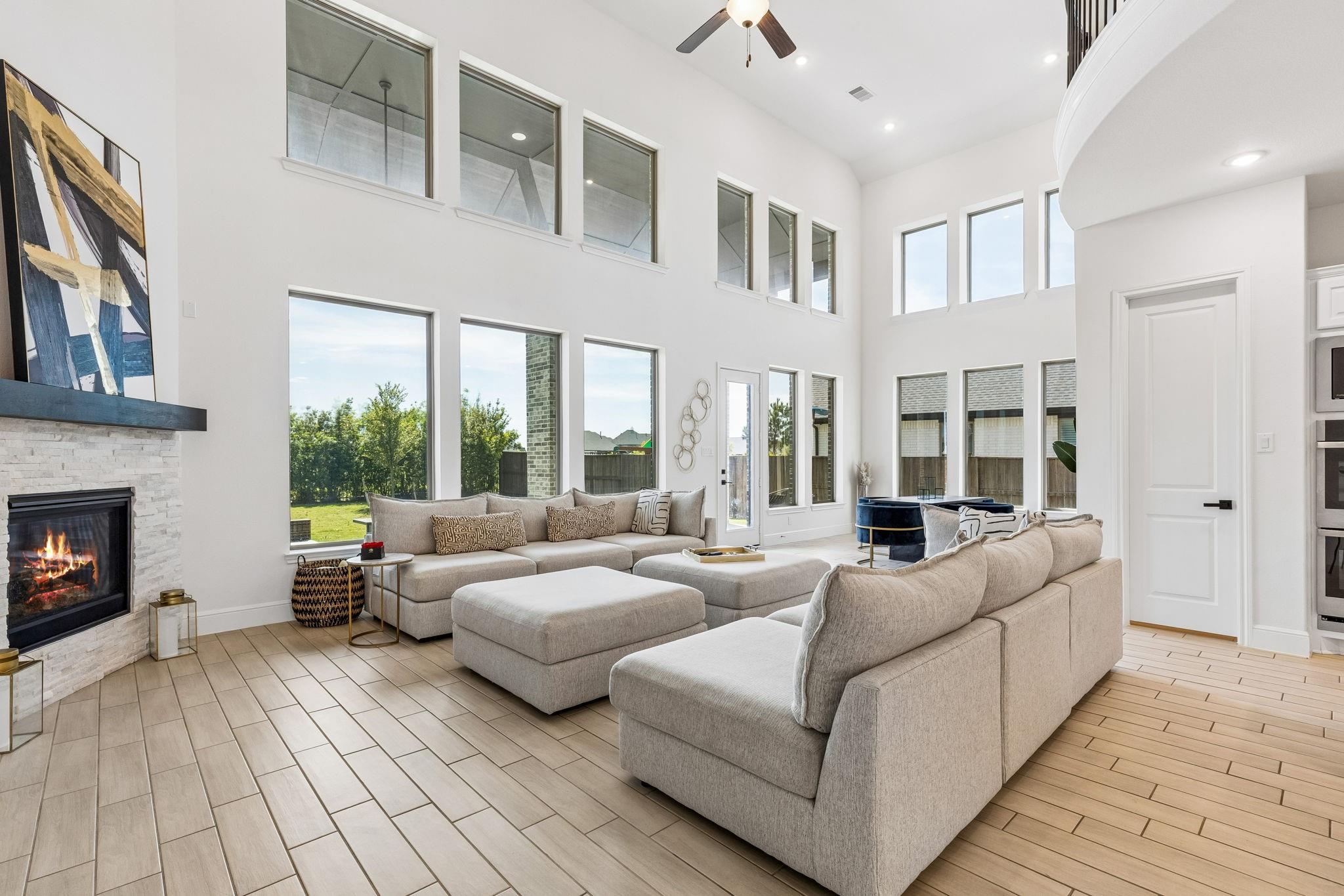 6903 Shoreline View Drive