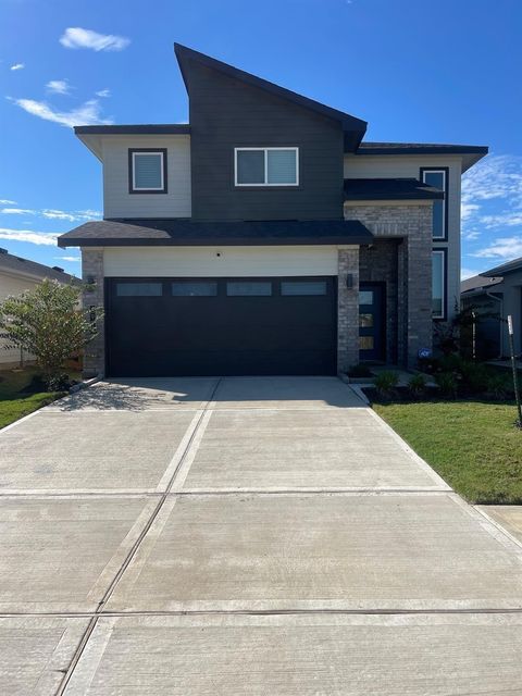 Photo of 2918 Stamford Hill Lane, Houston, TX 77047 (MLS # 3408059)