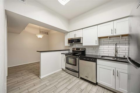 Tiny photo for 2100 Tanglewilde Street #531, Houston, TX 77063 (MLS # 8907628)