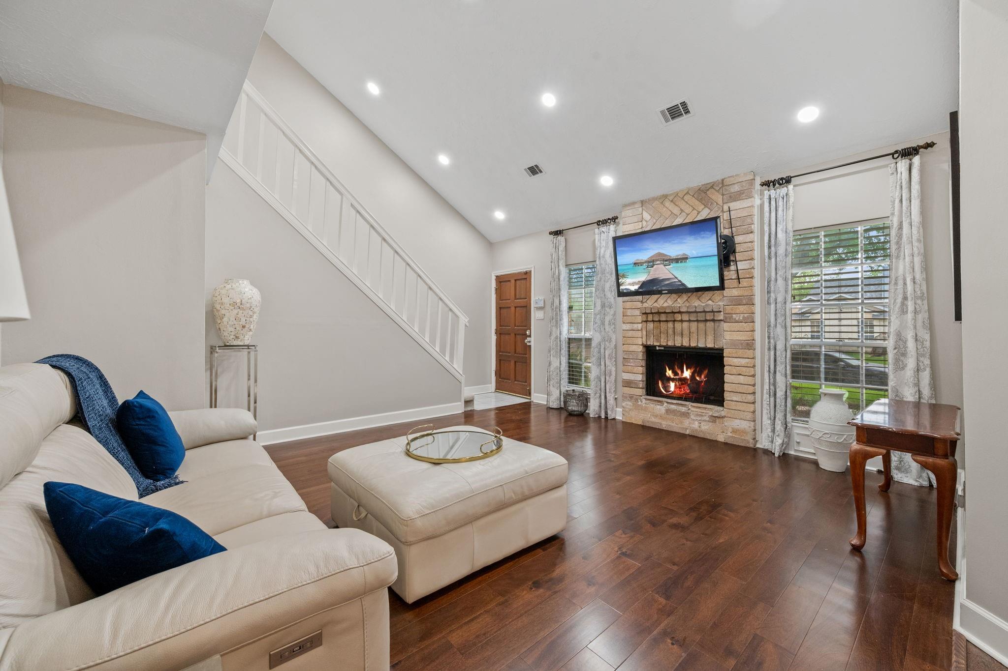 15145 Sheffield Terrace