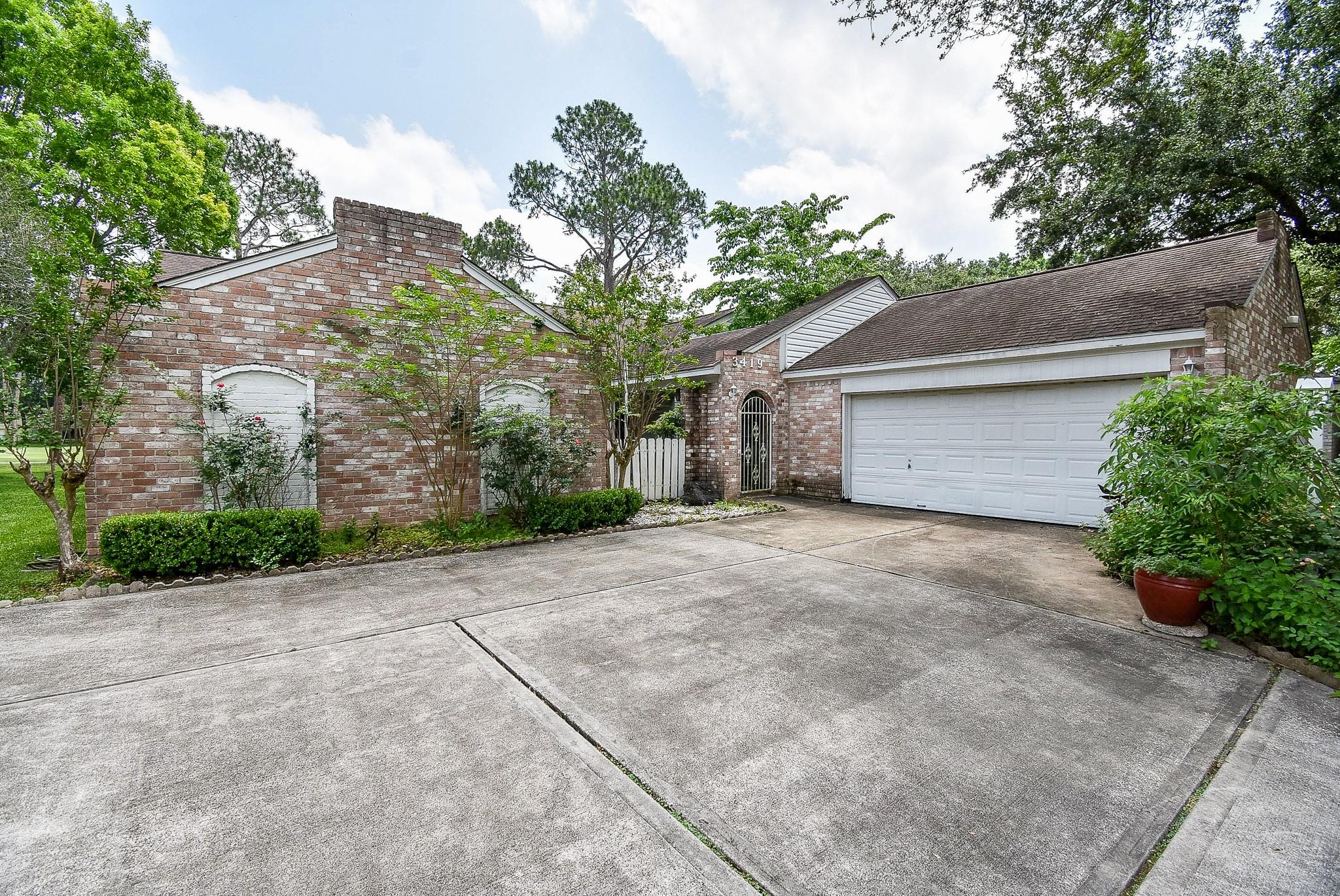 3419 Crow Valley Drive