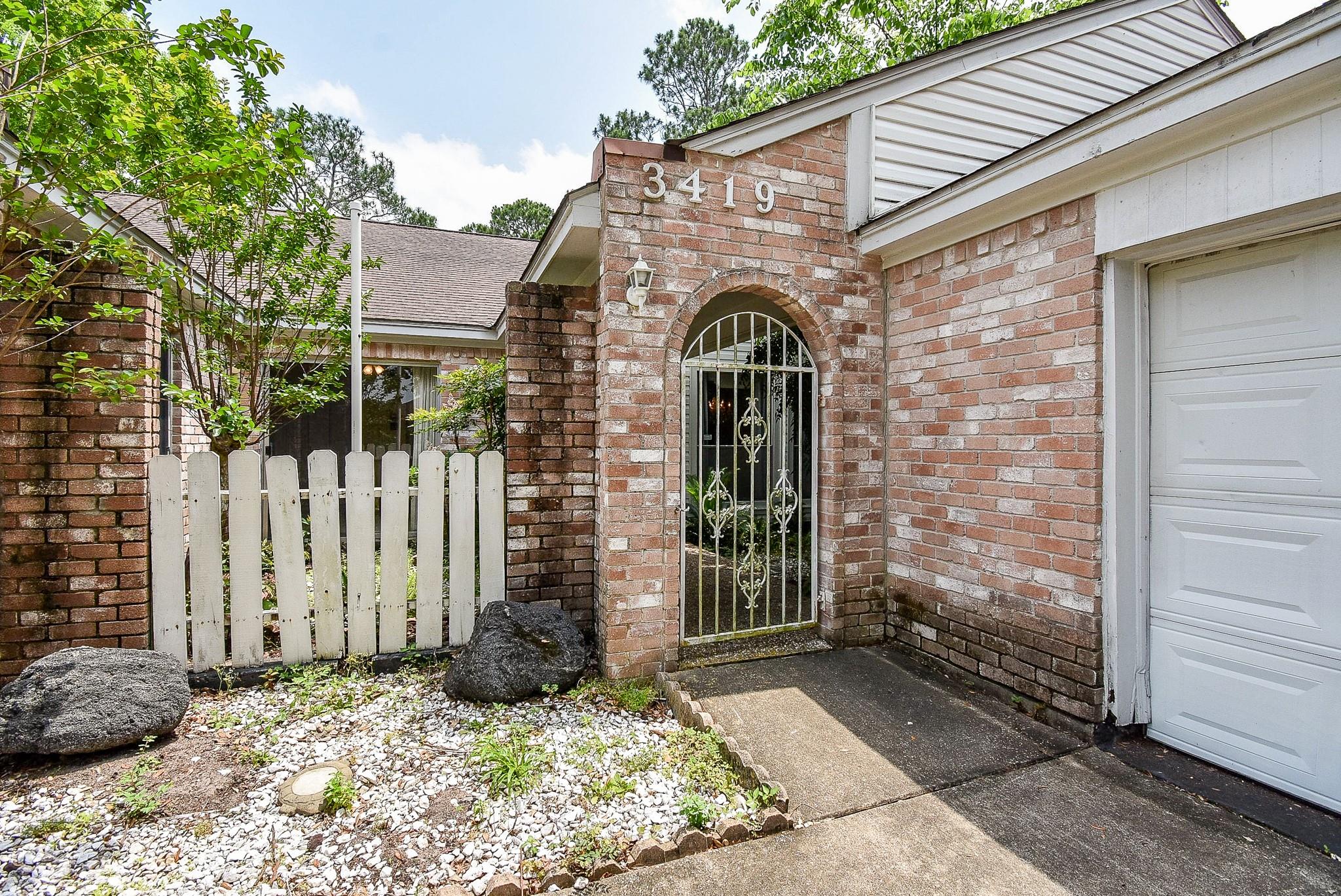 3419 Crow Valley Drive