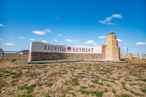 Photo of 54 Redfish Retreat Drive, Port Lavaca, TX 77979 (MLS # 26187250)