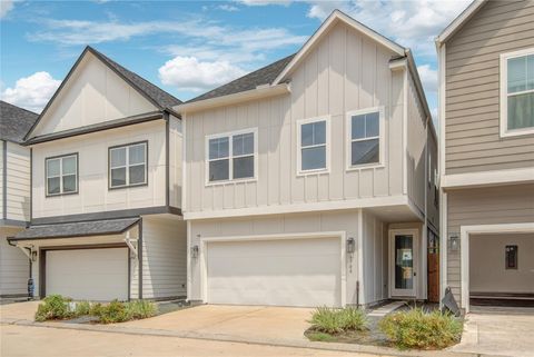 Photo of 6708 Parker Grove Lane, Houston, TX 77076 (MLS # 40596470)