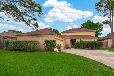 Photo of 11614 Cedar Creek Drive, Houston, TX 77077 (MLS # 2894688)