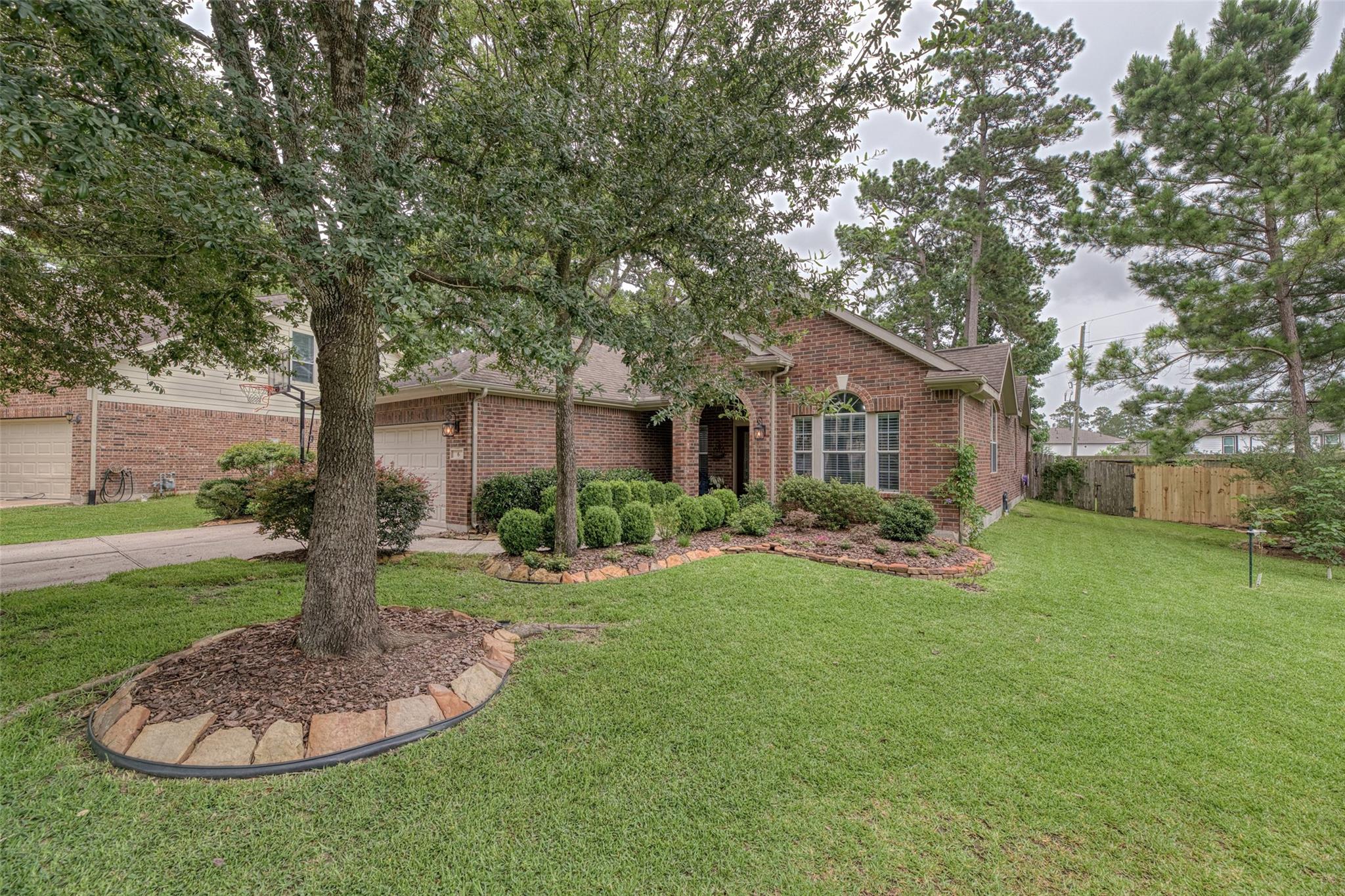 6 Red Adler Place