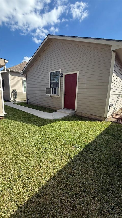 Photo of 502 W Lang Street W #A, Alvin, TX 77511 (MLS # 87711549)
