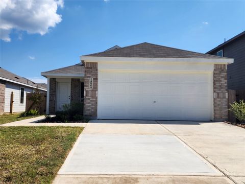 Photo of 14804 N Ascot Bend Circle, Conroe, TX 77306 (MLS # 39663389) Photo of 14804 N Ascot Bend Circle, Conroe, TX 77306 (MLS # 39663389)