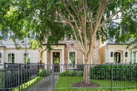 Photo of 755 Somerset Commons Lane, Houston, TX 77055 (MLS # 41452324) Photo of 755 Somerset Commons Lane, Houston, TX 77055 (MLS # 41452324)