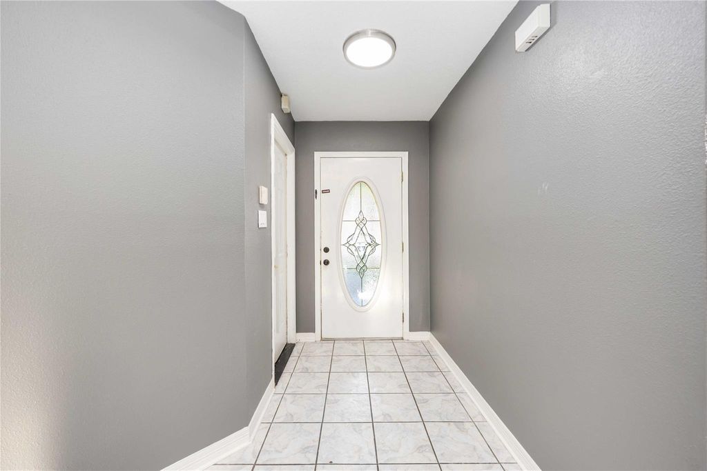 Photo of 7406 Sierra Grande Court, Houston, TX 77083 (MLS # 34022990)