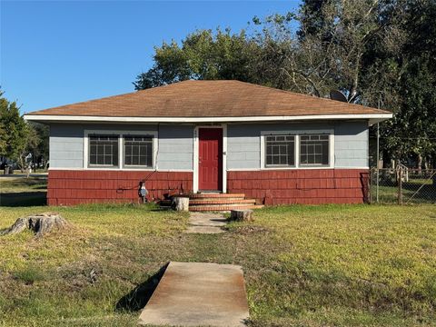 Photo of 222 N 2nd Street, Wallis, TX 77485 (MLS # 28893858) Photo of 222 N 2nd Street, Wallis, TX 77485 (MLS # 28893858)