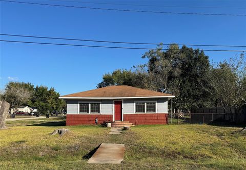 Photo of 222 N 2nd Street, Wallis, TX 77485 (MLS # 28893858) Photo of 222 N 2nd Street, Wallis, TX 77485 (MLS # 28893858)