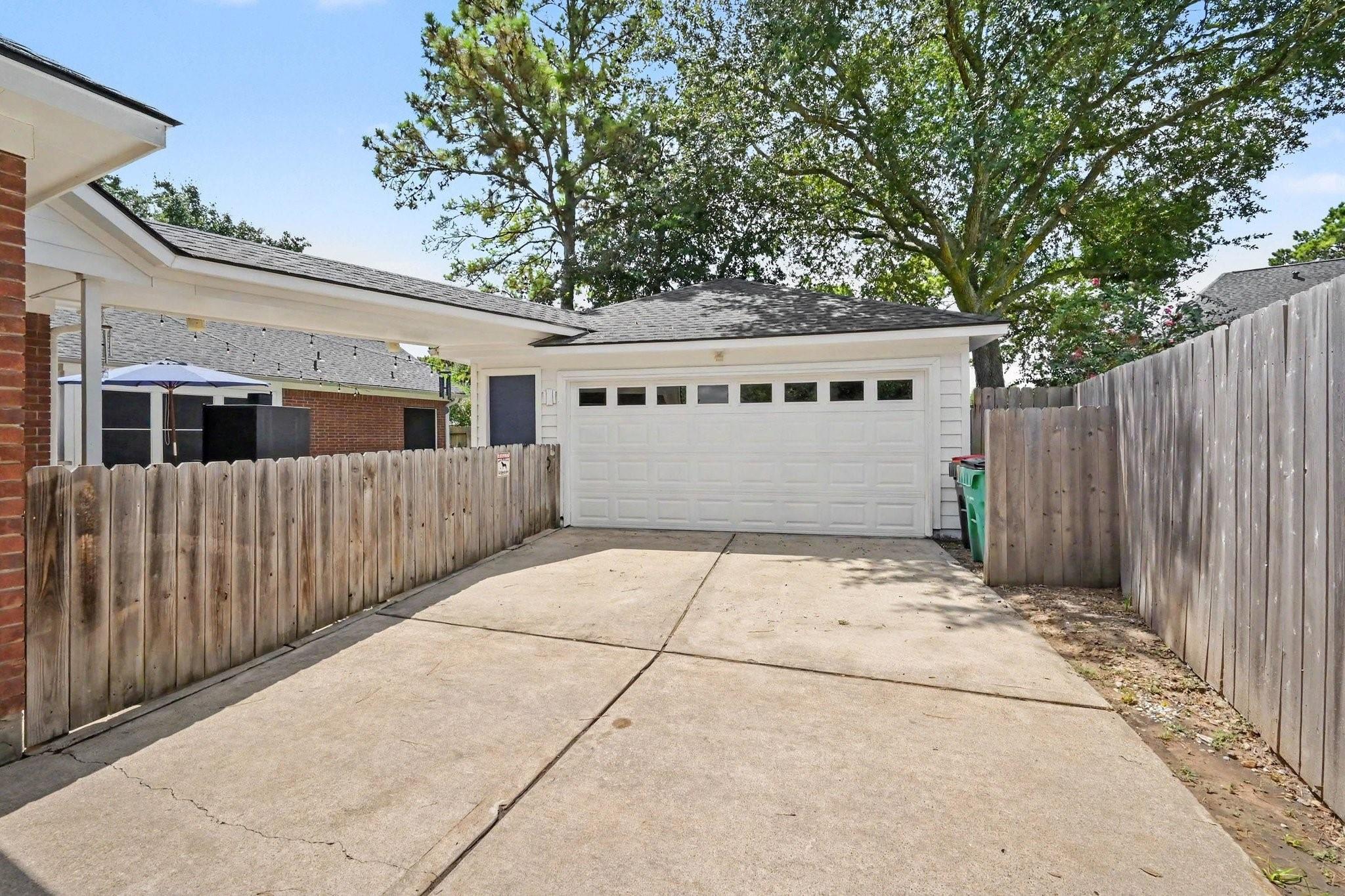 20811 Autumn Redwood Way