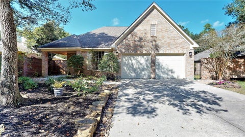 Photo of 3 Gingerwilde Place, The Woodlands, TX 77381 (MLS # 66907886)