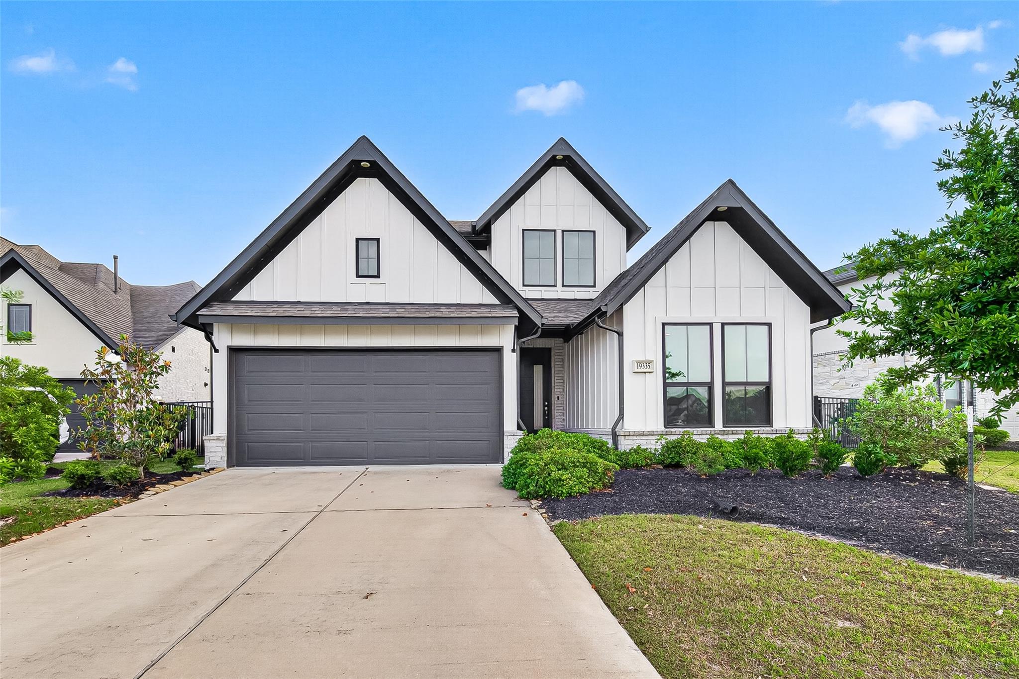 19335 Hackberry Hollow Trail