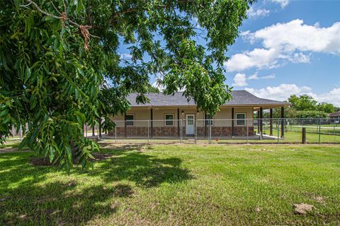 Photo of 1245 4th Street, Hempstead, TX 77445 (MLS # 43803945)