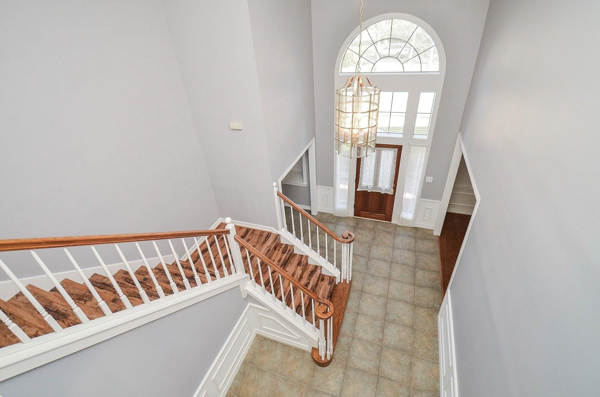 1806 Lowell Court