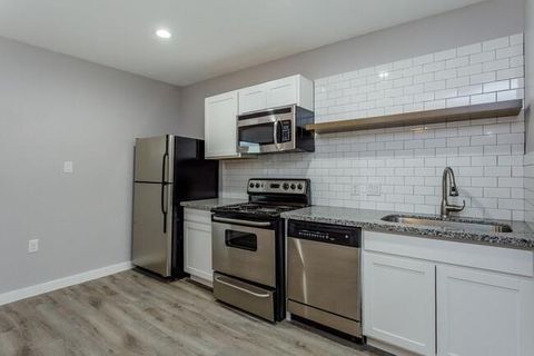 Photo of 2810 Beauchamp Street #1, Houston, TX 77009 (MLS # 93356929)